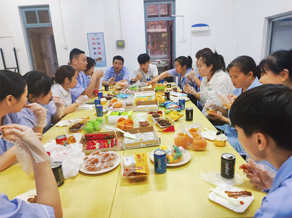 午夜小视频在线观看化妝用品（深圳）有限公司每月生日會福利！