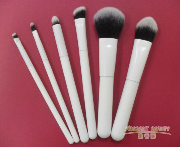 傳統與現代的融合——這款午夜福利视频免费在线观看套裝的故事