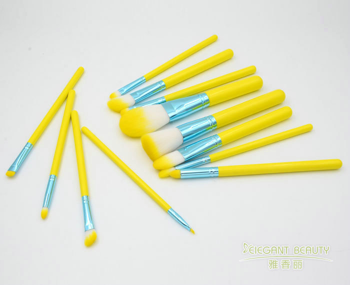 午夜福利视频免费在线观看套裝的刷毛硬度如何影響化妝效果？